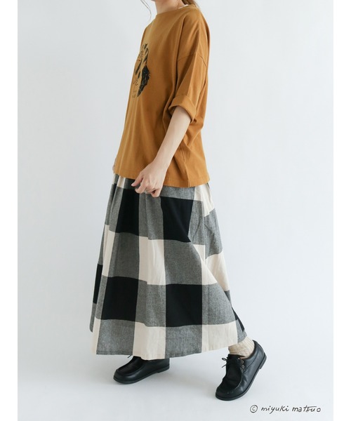 Samansa Mos2（サマンサ モスモス）の「【miyuki matsuoXSamansaMos2】プリント7分袖T（Tシャツ/カットソー・レディース・グリーン/マスタード/チャコール/キナリ・ﾌﾘ-）」の7枚目の写真