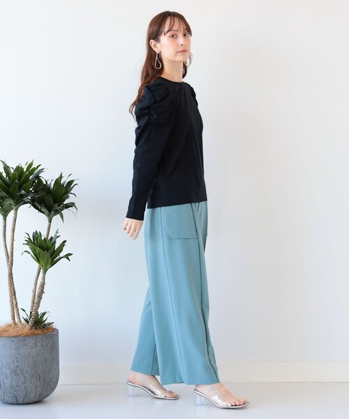 Ray BEAMS(レイビームス)の「Ray BEAMS / ギャザー ボリューム スリーブ Tシャツ(Tシャツ/カットソー・レディース・イエロー系その他5/ホワイト/ブラック・ONE SIZE)」の14枚目の写真