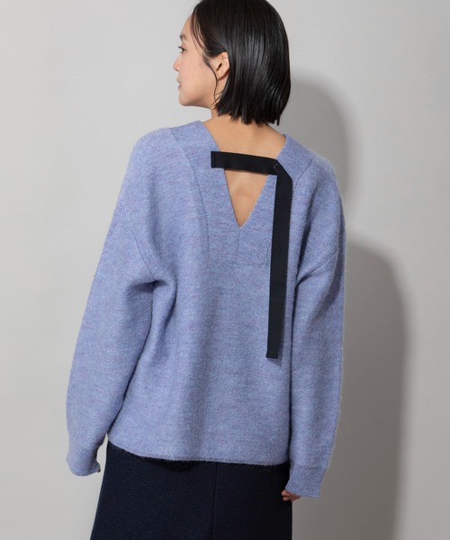 Munich(ミューニック)の「モヘアスレッドニッティグVネックプルオーバー(ニット/セーター・レディース・ベージュ/パープル/グレー・FREE)」の1枚目の写真