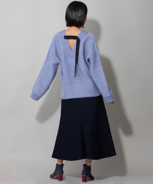 Munich(ミューニック)の「モヘアスレッドニッティグVネックプルオーバー(ニット/セーター・レディース・ベージュ/パープル/グレー・FREE)」の6枚目の写真