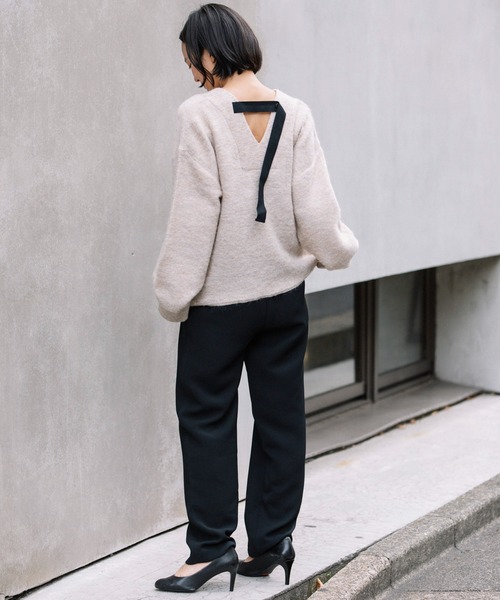 Munich(ミューニック)の「モヘアスレッドニッティグVネックプルオーバー(ニット/セーター・レディース・ベージュ/パープル/グレー・FREE)」の16枚目の写真