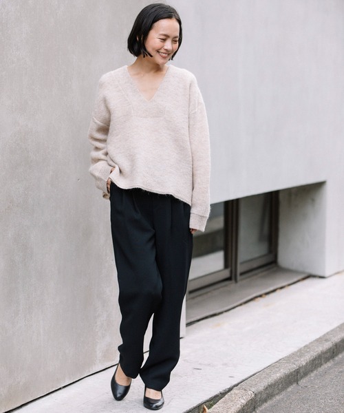 Munich(ミューニック)の「モヘアスレッドニッティグVネックプルオーバー(ニット/セーター・レディース・ベージュ/パープル/グレー・FREE)」の14枚目の写真