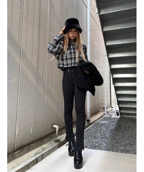 EGOIST（エゴイスト）の「フェイクファーバケットハット（ハット・レディース・ブラック/アイボリー・FREE）」の17枚目の写真