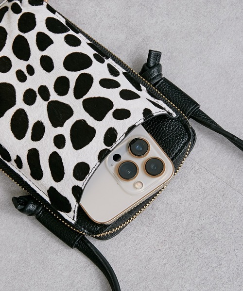 Pal collection（パルコレクション）の「ハラコ風ウォレットスマホポーチ（ショルダーバッグ・レディース・ブラウン/ホワイト・FREE）」の8枚目の写真