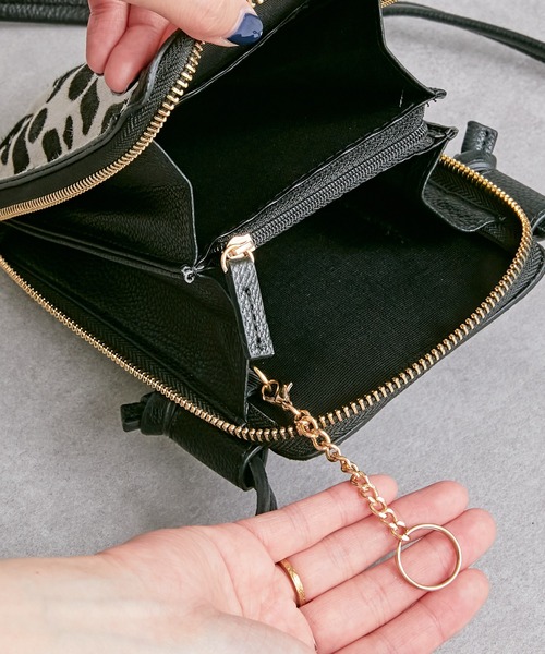 Pal collection（パルコレクション）の「ハラコ風ウォレットスマホポーチ（ショルダーバッグ・レディース・ブラウン/ホワイト・FREE）」の10枚目の写真