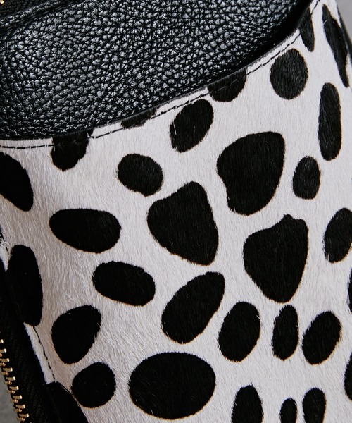 Pal collection（パルコレクション）の「ハラコ風ウォレットスマホポーチ（ショルダーバッグ・レディース・ブラウン/ホワイト・FREE）」の14枚目の写真