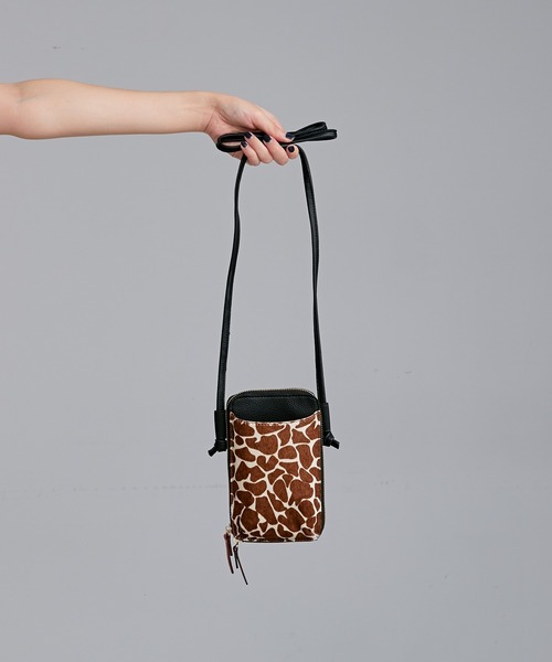 Pal collection（パルコレクション）の「ハラコ風ウォレットスマホポーチ（ショルダーバッグ・レディース・ブラウン/ホワイト・FREE）」の19枚目の写真