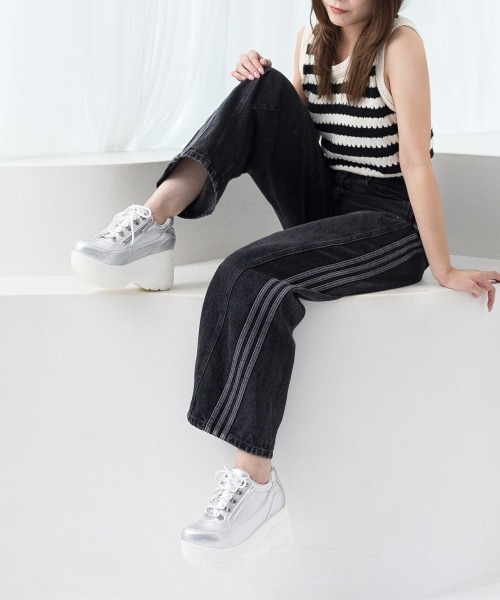 attagirl（アタガール）の「厚底ソールスニーカー（スニーカー・レディース・ホワイト/ブラック系その他/ブラック/シルバー・S/LL/M/L/3L/4L）」の12枚目の写真