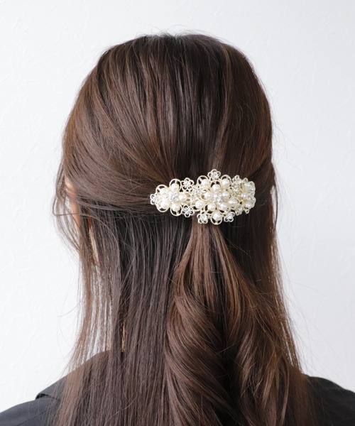 Three Four Time(スリーフォータイム)の「パールフラワーバレッタ【結婚式/パーティ/フォーマル/デイリー】(バレッタ/ヘアクリップ・レディース・シルバー/ゴールド・FREE)」の10枚目の写真
