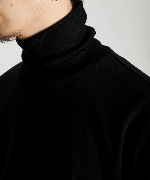 ETHOSENS（エトセンス）の「High neck sweatshirt（スウェット・メンズ・ブラック/キナリ・1/2）」の7枚目の写真