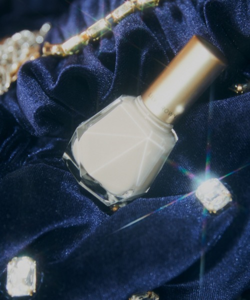 LILY BROWN(リリーブラウン)の「Jewels nail polish(マニキュア/ジェルネイル・レディース・その他1/その他2/その他3/その他4/その他5/その他7/その他6・FREE)」の3枚目の写真