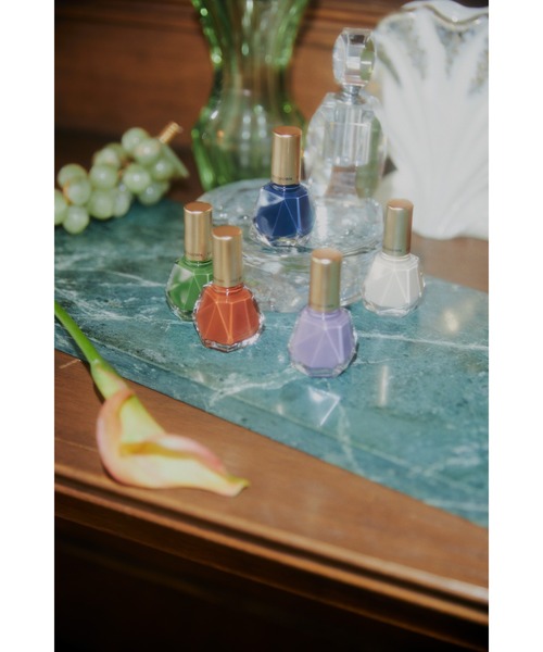 LILY BROWN(リリーブラウン)の「Jewels nail polish(マニキュア/ジェルネイル・レディース・その他1/その他2/その他3/その他4/その他5/その他7/その他6・FREE)」の16枚目の写真