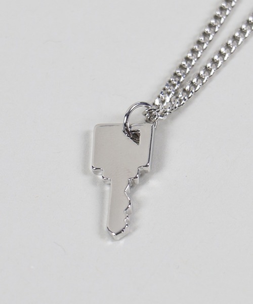 SPINNS（スピンズ）の「アソートモチーフ チェーンネックレス（ネックレス・メンズ・B/G/A/C/D/E/F・ONESIZE）」の2枚目の写真