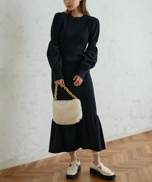 FREE'S MART（フリーズマート）の「パフスリーブマーメイドニットワンピース（ワンピース・レディース・ブラック/ブラウン/ライトグリーン・MEDIUM/SMALL）」の14枚目の写真