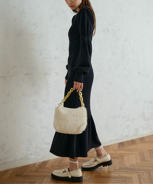 FREE'S MART（フリーズマート）の「パフスリーブマーメイドニットワンピース（ワンピース・レディース・ブラック/ブラウン/ライトグリーン・MEDIUM/SMALL）」の19枚目の写真