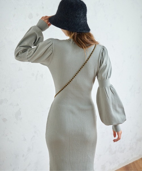 FREE'S MART（フリーズマート）の「パフスリーブマーメイドニットワンピース（ワンピース・レディース・ブラック/ブラウン/ライトグリーン・MEDIUM/SMALL）」の17枚目の写真