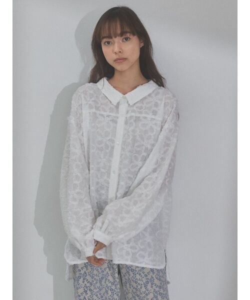 merry jenny（メリージェニー）の「flowerオーバーシャツ（シャツ/ブラウス・レディース・ブラック/オフホワイト/ピンク・FREE）」の5枚目の写真