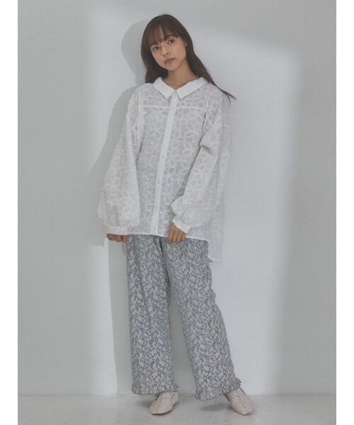 merry jenny（メリージェニー）の「flowerオーバーシャツ（シャツ/ブラウス・レディース・ブラック/オフホワイト/ピンク・FREE）」の11枚目の写真