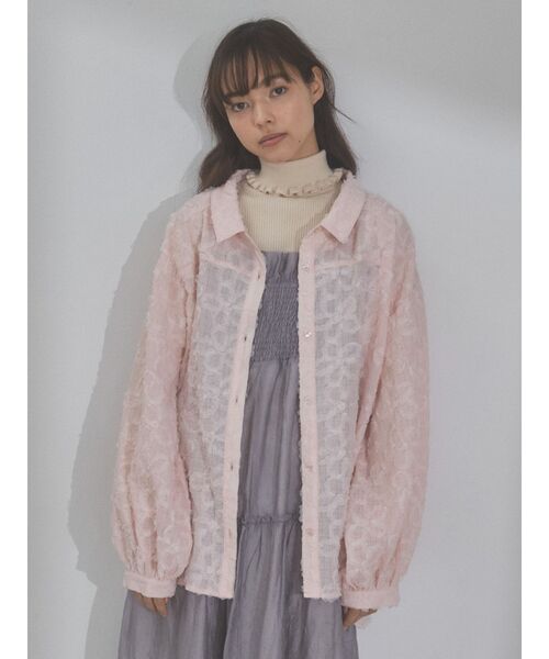 merry jenny（メリージェニー）の「flowerオーバーシャツ（シャツ/ブラウス・レディース・ブラック/オフホワイト/ピンク・FREE）」の12枚目の写真