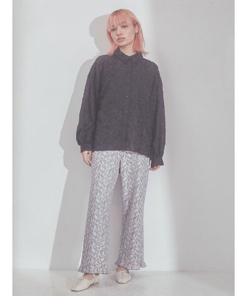 merry jenny（メリージェニー）の「flowerオーバーシャツ（シャツ/ブラウス・レディース・ブラック/オフホワイト/ピンク・FREE）」の22枚目の写真