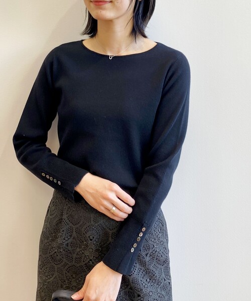 OPAQUE.CLIP（オペークドットクリップ）の「◆シルキーブレンドボタン デザインスリーブニットプルオーバー（ニット/セーター・レディース・ブラック/ダークグリーン/ベージュ/ホワイト系/ホワイト系5/ピンク系・36/38/40/42）」の21枚目の写真