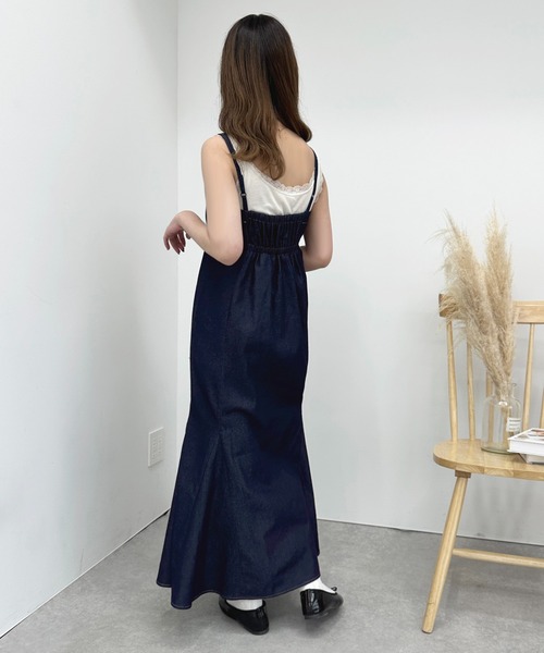 apres jour(アプレジュール)の「デニムマーメイドキャミワンピース【ZOZOTOWN限定アイテム】(ワンピース・レディース・インディゴブルー/ブラック・フリー/X-LARGE)」の20枚目の写真