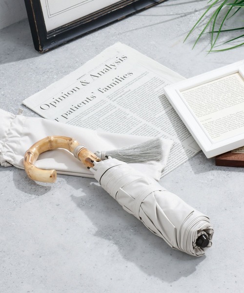 LEPSIM（レプシィム）の「晴雨兼用/折り畳み傘[無地]　178056（折りたたみ傘・レディース・ライトグレー/ライトグリーン/オレンジ・ONE SIZE）」の2枚目の写真