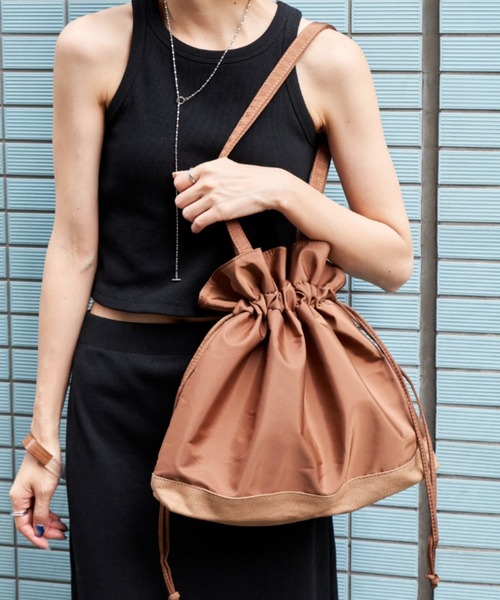 Auntie Rosa Holiday（アンティローザホリデー）の「2WAY巾着バッグ（トートバッグ・レディース・ブラック/ブラウン/ホワイト・FREE）」の10枚目の写真