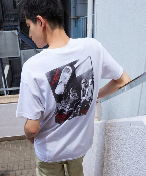 【グランジ】1JINN STUDIO Dog & Cat ラウンドTシャツ グランジ】1JINN STUDIO Dog & Cat ラウンドTシャツ
