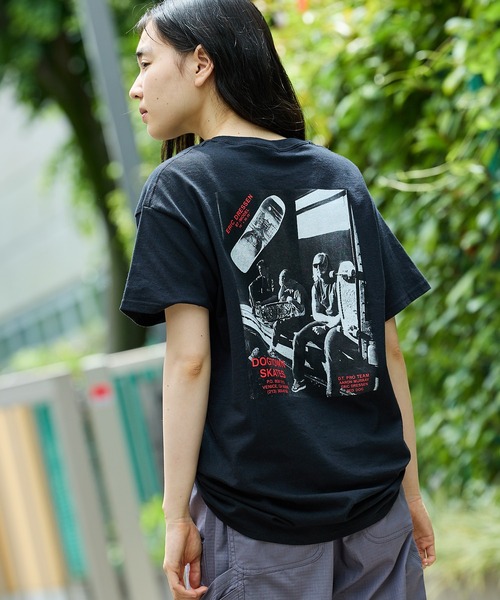 【グランジ】1JINN STUDIO Dog & Cat ラウンドTシャツ グランジ】1JINN STUDIO Dog & Cat ラウンドTシャツ