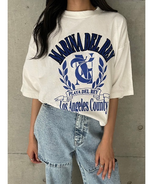 ENVYM(アンビー)の「カレッジロゴBIG T(Tシャツ/カットソー・レディース・ホワイト/ブラック/ブルー・FREE)」の2枚目の写真