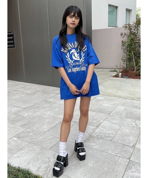 ENVYM(アンビー)の「カレッジロゴBIG T(Tシャツ/カットソー・レディース・ホワイト/ブラック/ブルー・FREE)」の7枚目の写真