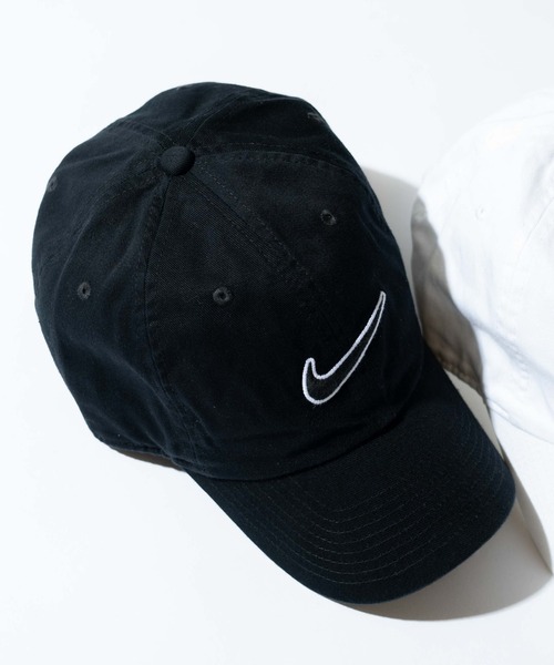 NIKE（ナイキ）の「WEGO/【WEB限定】NIKE H86 エッセンシャル　スウォッシュ　キャップ（キャップ・メンズ・ホワイト/ブラック・FREE）」の2枚目の写真