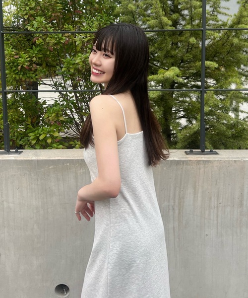shesame(シーセム)の「カップ付きキャミワンピース(ワンピース・レディース・ブラック/ピンク/グリーン/オートミール・フリー)」の11枚目の写真