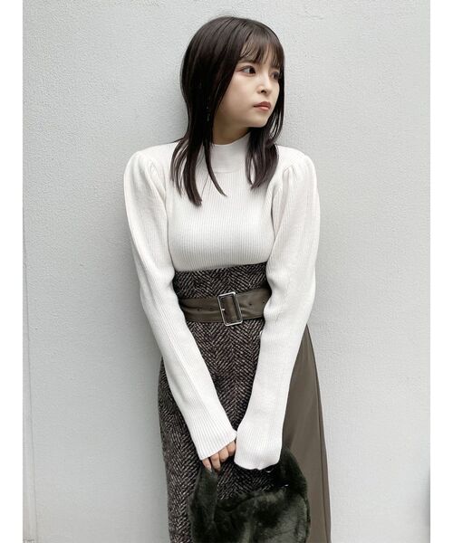 MURUA（ムルーア）の「フェイクファーミニバッグ（ハンドバッグ・レディース・マスタード/カーキ・FREE）」の3枚目の写真