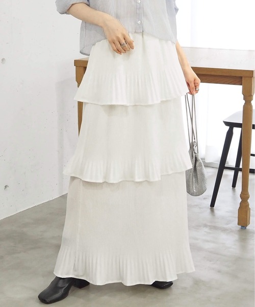 tiptop（ティップトップ）の「【選べる2タイプ】3段プリーツティアードスカート（スカート・レディース・ブラック/ダークグレー/オフホワイト/ホワイト系その他/ブラック系その他・FREE）」の2枚目の写真