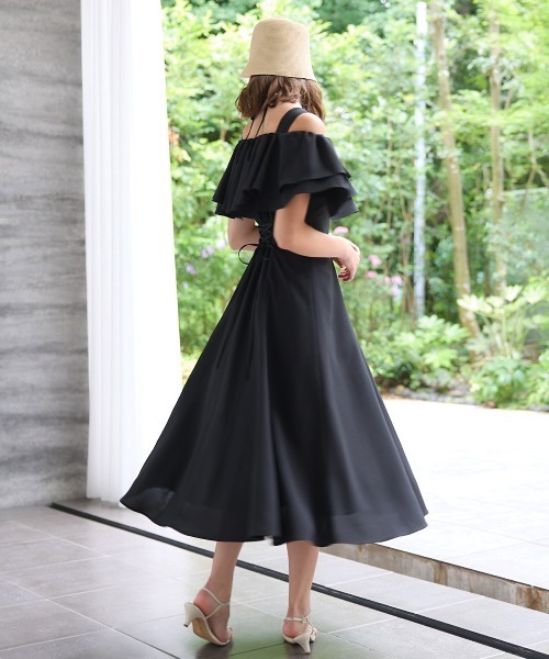 AND COUTURE（アンドクチュール）の「2wayフリルオフショル