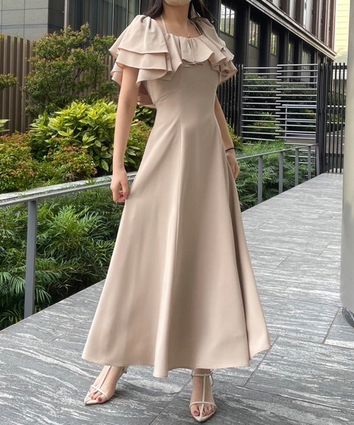 AND COUTURE（アンドクチュール）の「2wayフリルオフショル