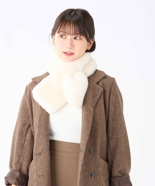 estaa（エスタ）の「マフラー ふわもふフェイクファー ポメラニアン（マフラー・レディース・モカ/ホワイト/オフホワイト/グレー/ベージュ/ライトグレー・FREE）」の7枚目の写真