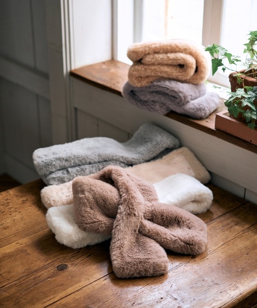 マフラー ふわもこフェイクファー ポメラニアン（マフラー）｜estaa