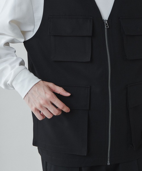 LUCY（ルーシー）の「LUCY/【セットアップ対応】トロミマルチポケットベスト（ベスト・メンズ・ブラック/ブルー系その他・FREE）」の7枚目の写真