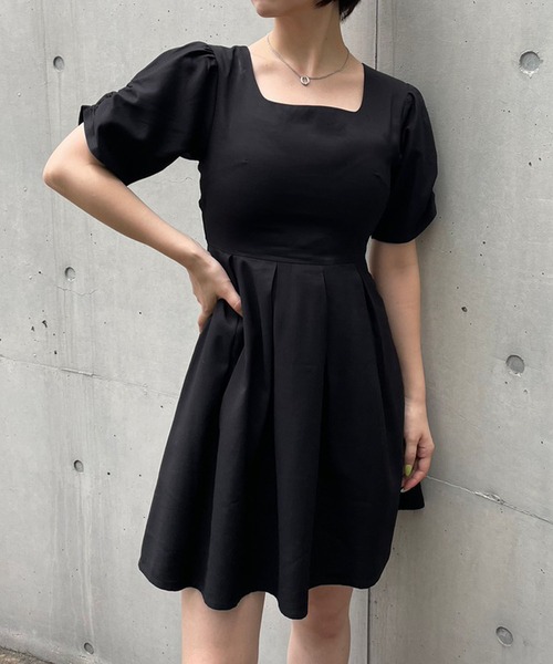 ENVYM（アンビー）の「バックオープンミニワンピース（ワンピース・レディース・ブラック/ホワイト/ゼブラ・FREE）」の2枚目の写真