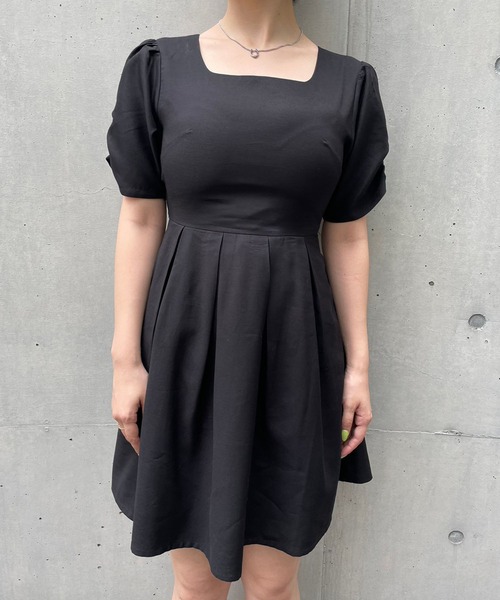 ENVYM（アンビー）の「バックオープンミニワンピース（ワンピース・レディース・ブラック/ホワイト/ゼブラ・FREE）」の8枚目の写真