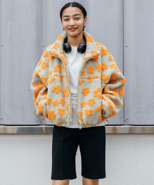 ELLEgirl（エルガール）の「センターシームハーフパンツ【ELLEgirl/エル ガール】（その他パンツ・レディース・カーキ/ブラック・FREE）」の4枚目の写真