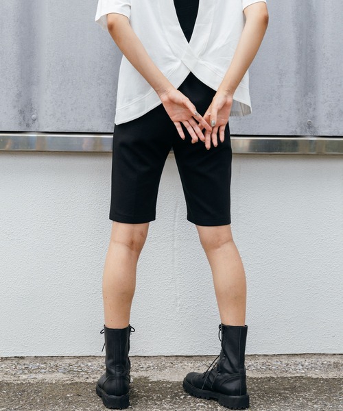 ELLEgirl（エルガール）の「センターシームハーフパンツ【ELLEgirl/エル ガール】（その他パンツ・レディース・カーキ/ブラック・FREE）」の7枚目の写真