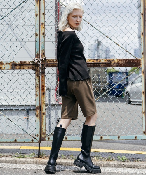 ELLEgirl（エルガール）の「センターシームハーフパンツ【ELLEgirl/エル ガール】（その他パンツ・レディース・カーキ/ブラック・FREE）」の12枚目の写真