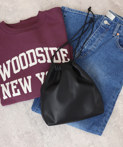 JOURNAL STANDARD relume(ジャーナルスタンダード レリューム)の「《追加》RELUME巾着バッグ(ショルダーバッグ・レディース・ブラック/マルーン/ホワイト/ブルー・FREE)」の3枚目の写真