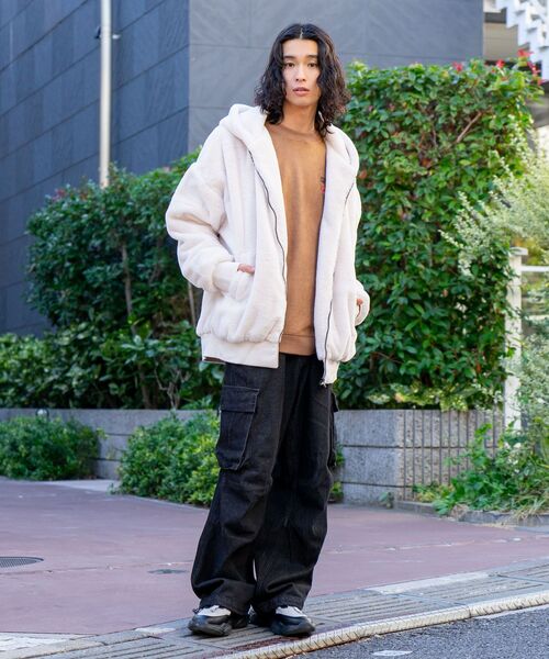 JEANS MATE(ジーンズメイト)の「【UNIIT/ユニット】エコファー フードジャケット ブルゾン ふわふわ もこもこ フェイクファー オーバーサイズ 防寒(ブルゾン・メンズ・ブラック/グレー/オフホワイト・MEDIUM/X-LARGE/LARGE)」の22枚目の写真