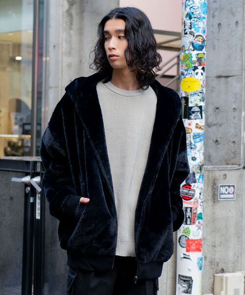 JEANS MATE(ジーンズメイト)の「【UNIIT/ユニット】エコファー フードジャケット ブルゾン ふわふわ もこもこ フェイクファー オーバーサイズ 防寒(ブルゾン・メンズ・ブラック/グレー/オフホワイト・MEDIUM/X-LARGE/LARGE)」の10枚目の写真