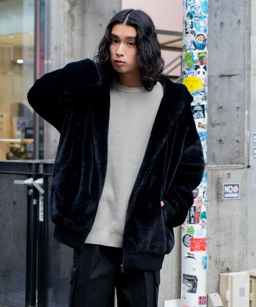 JEANS MATE(ジーンズメイト)の「【UNIIT/ユニット】エコファー フードジャケット ブルゾン ふわふわ もこもこ フェイクファー オーバーサイズ 防寒(ブルゾン・メンズ・ブラック/グレー/オフホワイト・MEDIUM/X-LARGE/LARGE)」の11枚目の写真